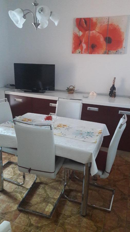 Lili Apartment Novigrad  Ngoại thất bức ảnh